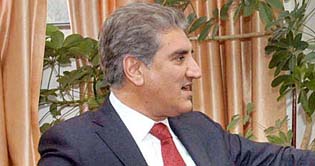 Italy: FM Qureshi meets Indian counterpart Krishna